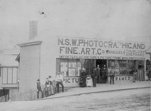 Photo from circa 1890 of the outside of the NSW Photographic and Fine Art Co.