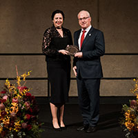 2017 Queensland Great Councillor Mark Jamieson accepted the LGAQ award