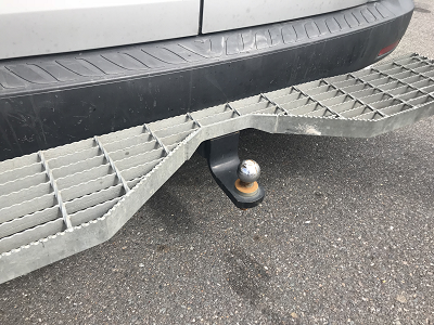 Recessed tow bar