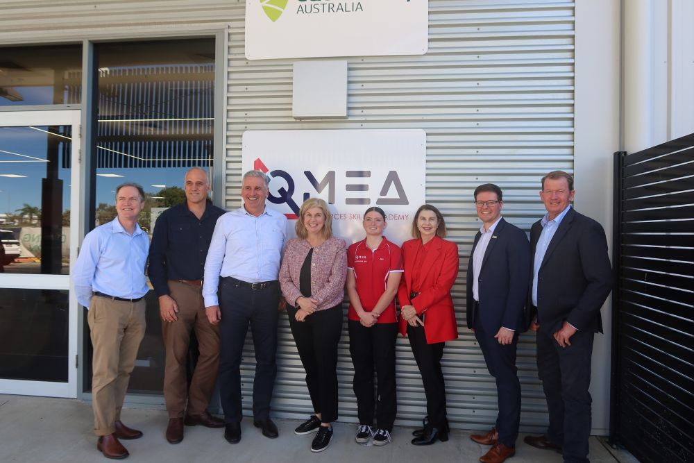 The regional hub announcement at the Resources Centre of Excellence with the Natural Resources and Mines Minister, Members for Mackay and Mirani, QMEA student ambassador and representatives from the Department of Natural Resources, Queensland Resources Council and QMEA. Image courtesy of QMEA